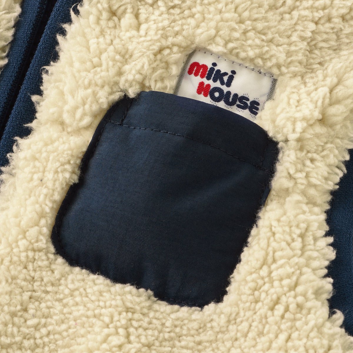 Sheep Fleece Contrast Hem Vest - 10-5703-822-31-80